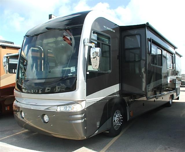 2006 Fleetwood Revolution LE
